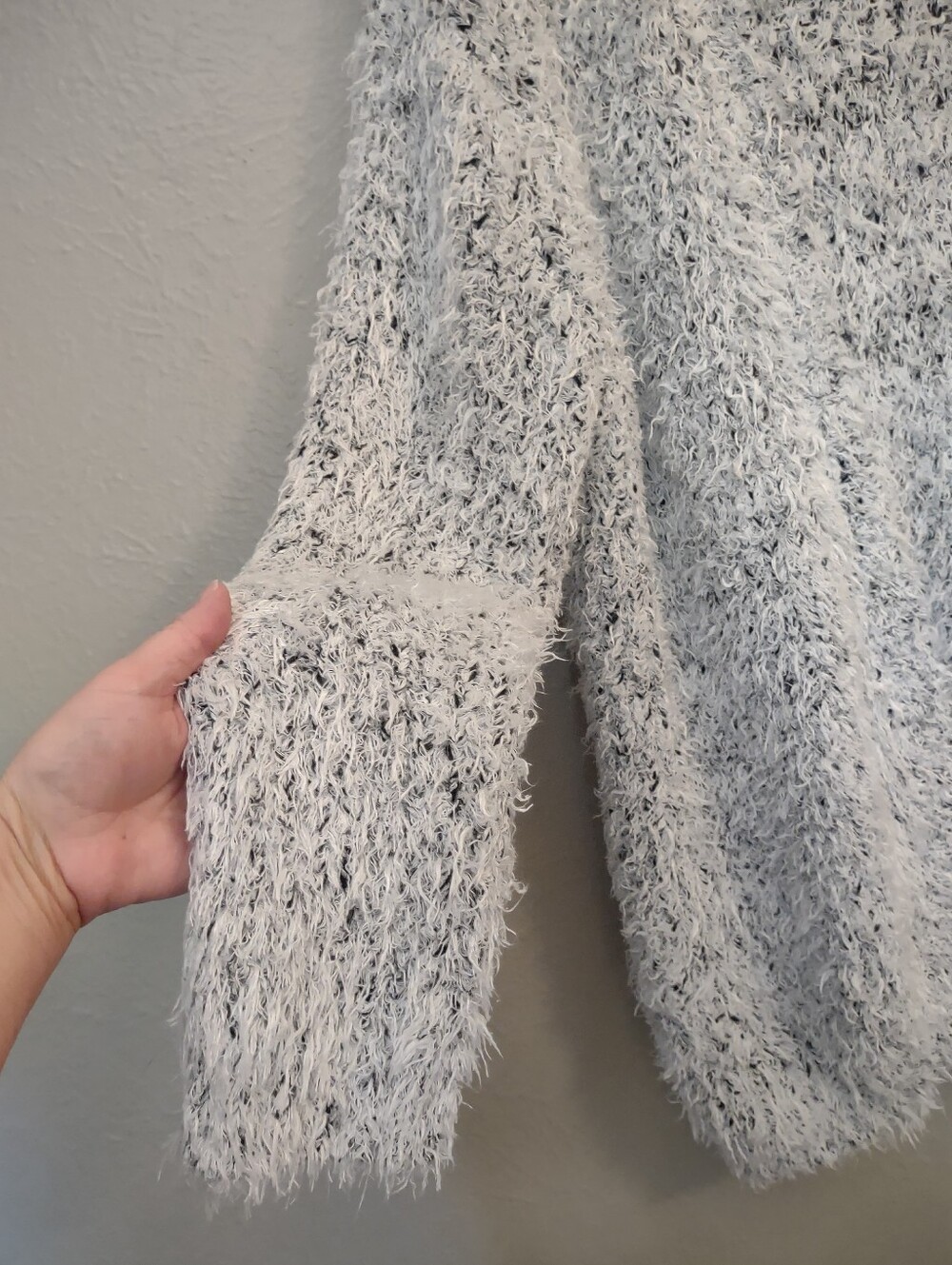 Kensie Open Front Fuzzy Eyelash Knit Cardigan Sweater Grey Black Women's Medium - Picture 7 of 14